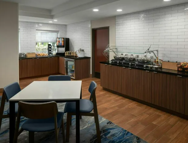 Fairfield Inn & Suites by Marriott Lake Oswego hotel detail image 4