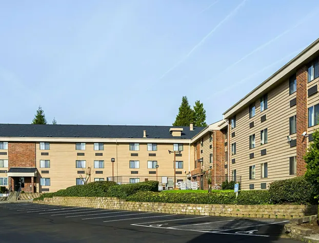 Quality Inn & Suites Clackamas – Portland hotel detail image 1