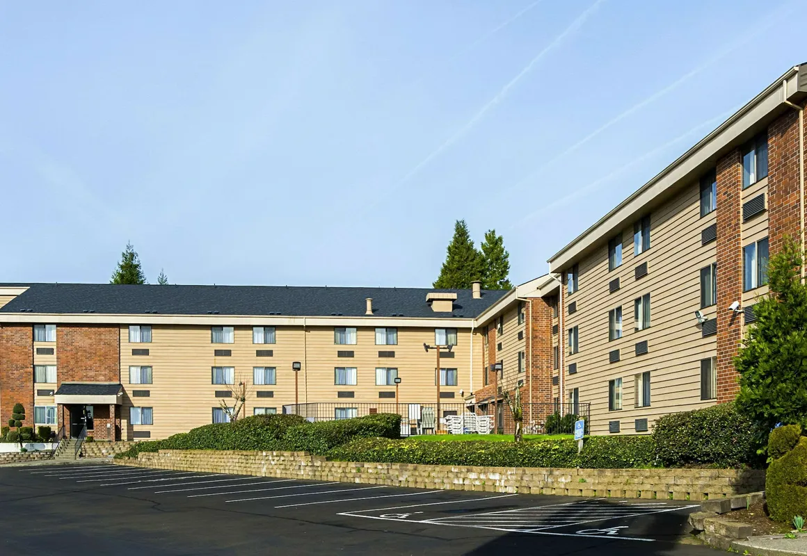 Quality Inn & Suites Clackamas – Portland hotel hero