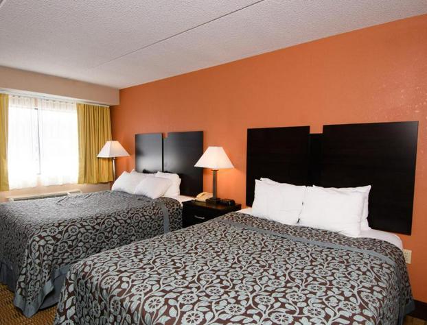 Days Inn by Wyndham Pittsburgh-Harmarville hotel detail image 2