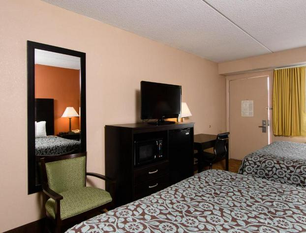 Days Inn by Wyndham Pittsburgh-Harmarville hotel detail image 4