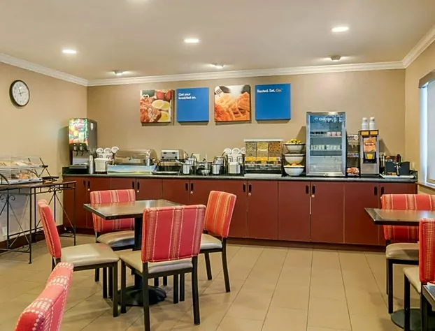 Comfort Inn Columbia Gorge hotel detail image 4