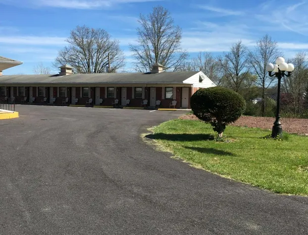 Red Carpet Inn hotel detail image 4