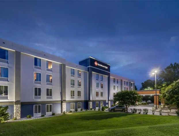 Best Western Plus Lexington Inn hotel detail image 1