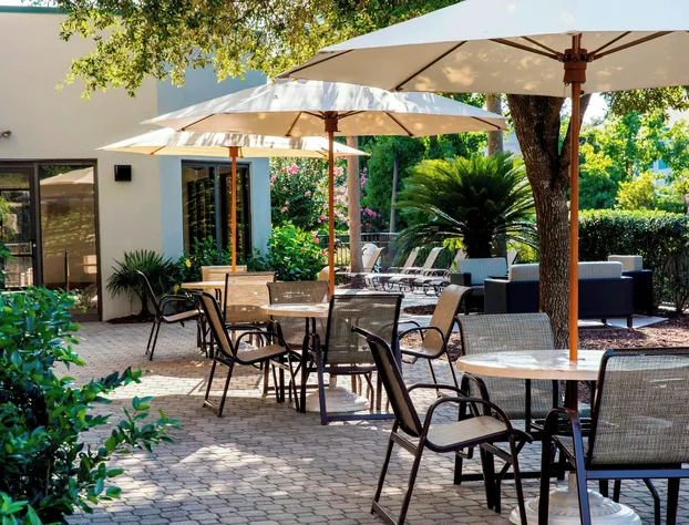 Courtyard by Marriott Myrtle Beach Barefoot Landing hotel detail image 2