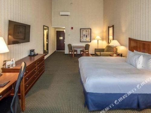 DoubleTree by Hilton Pittsburgh Monroeville Convention Center hotel detail image 2