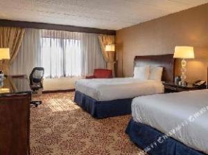 DoubleTree by Hilton Pittsburgh Monroeville Convention Center hotel detail image 3