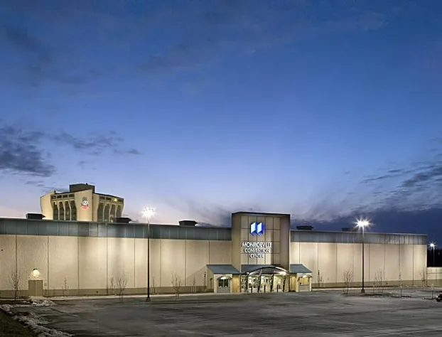 DoubleTree By Hilton Pittsburgh Monroeville Convention Center hotel detail image 2