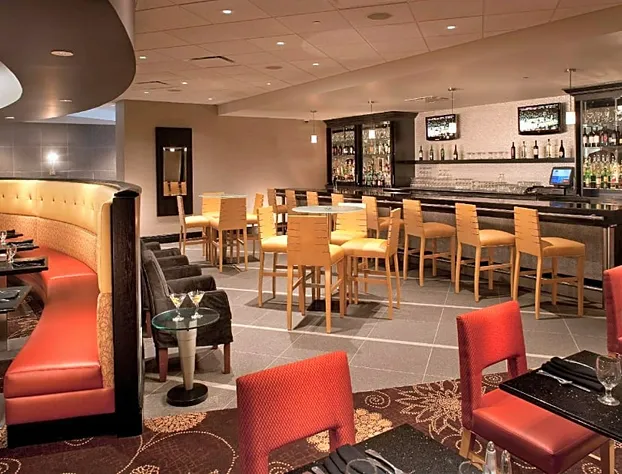 DoubleTree By Hilton Pittsburgh Monroeville Convention Center hotel detail image 3