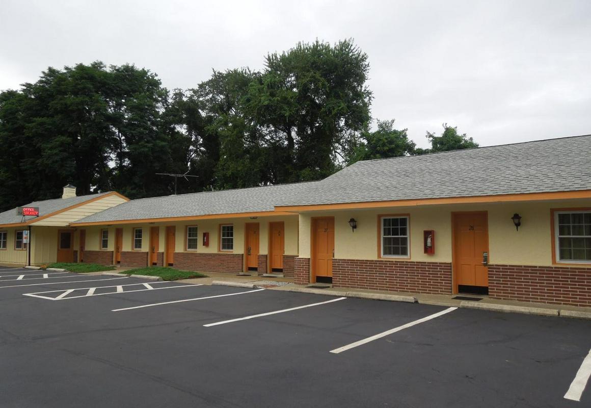Sentinel Motel hotel hero