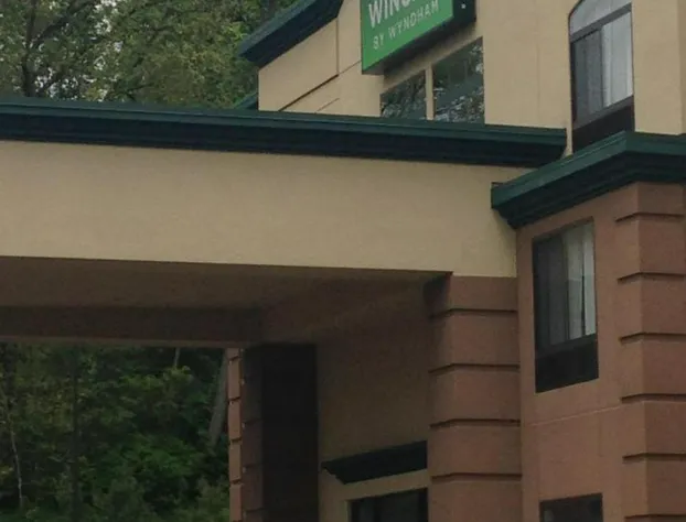 Wingate by Wyndham - York hotel detail image 1