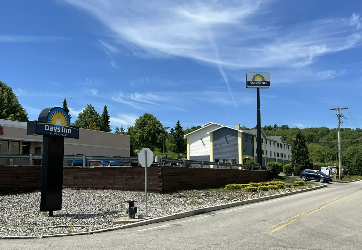 Days Inn by Wyndham Somerset PA I-70 I-76 hotel hero