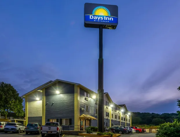 Days Inn by Wyndham Somerset PA I-70 I-76 hotel detail image 2