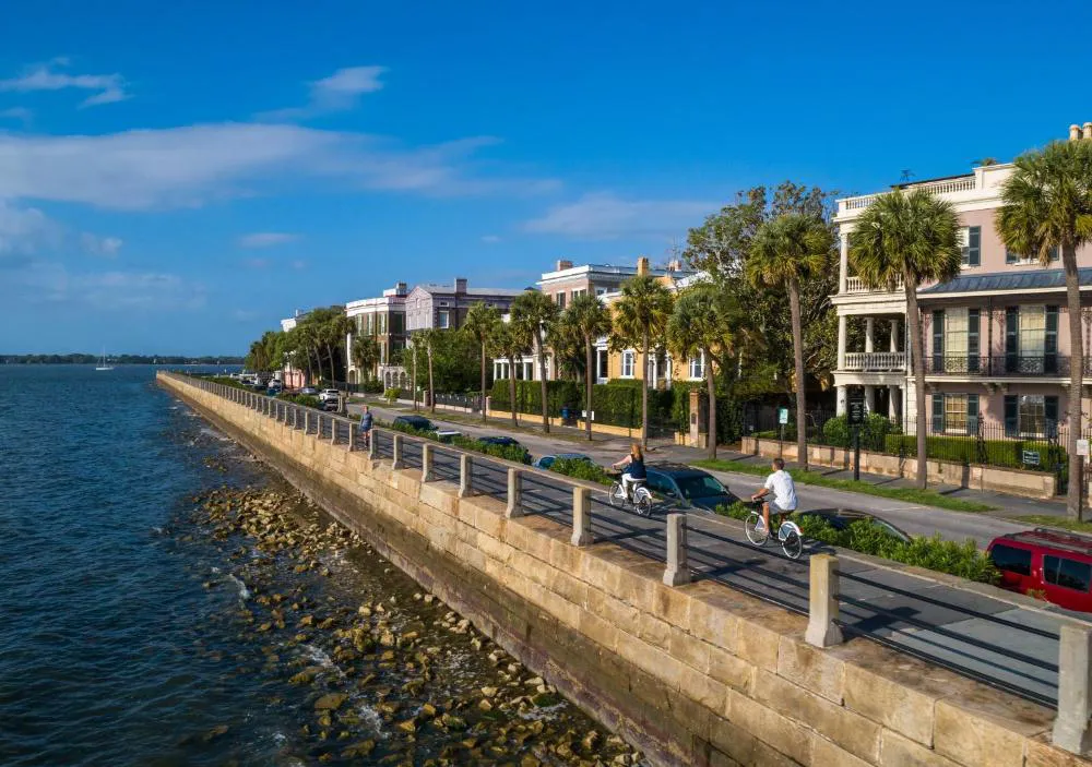 HarbourView Inn hotel hero