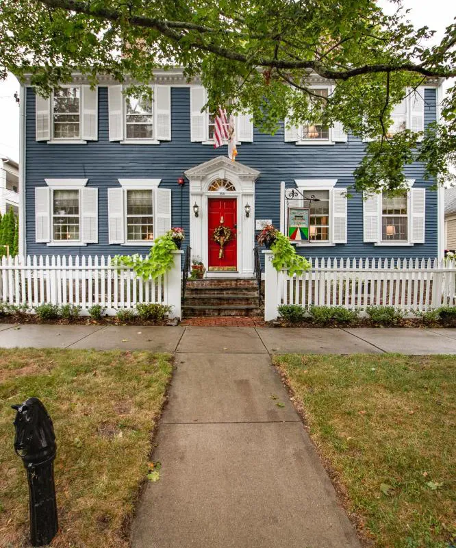 William's Grant Inn B&B hotel hero