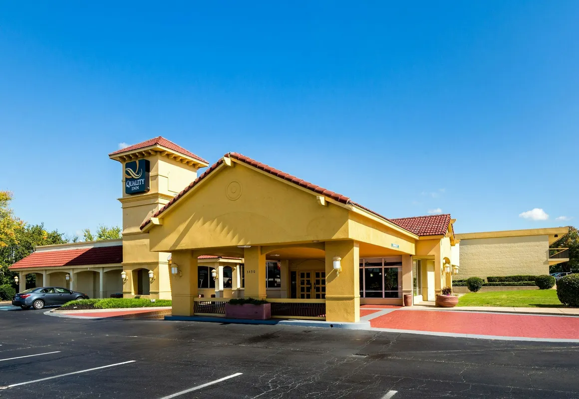 Quality Inn Clemson near University hotel hero