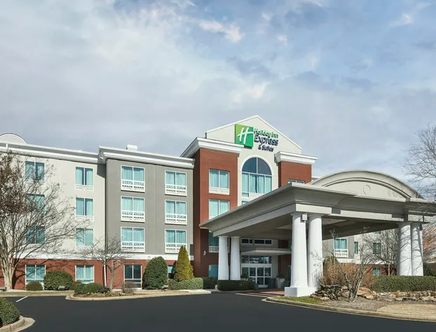 Holiday Inn Express I-26 & Us 29 At Westgate Mall by IHG hotel detail image 1