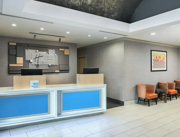 Holiday Inn Express I-26 & Us 29 At Westgate Mall by IHG hotel detail image 3