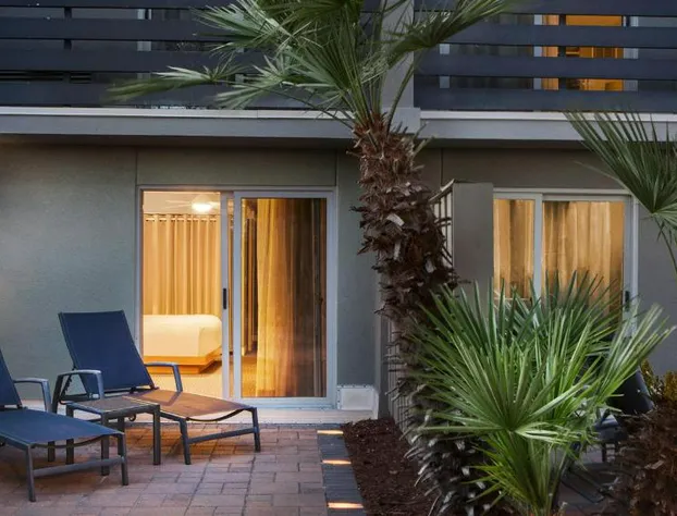 Beach House Resort Hilton Head hotel detail image 1