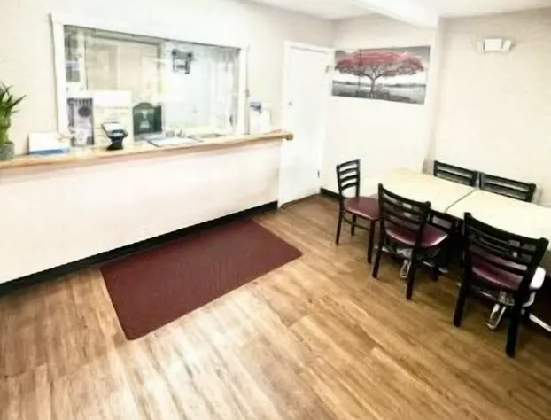 Rodeway Inn Goodlettsville South hotel detail image 2