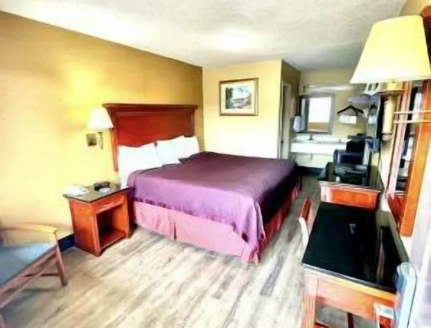 Rodeway Inn Goodlettsville South hotel detail image 3