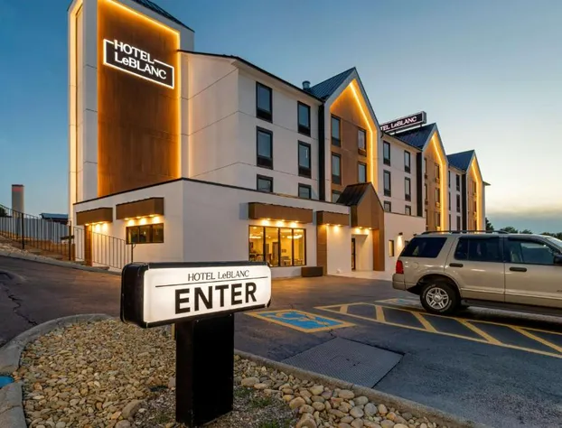 Hotel LeBlanc, BW Signature Collection hotel detail image 1