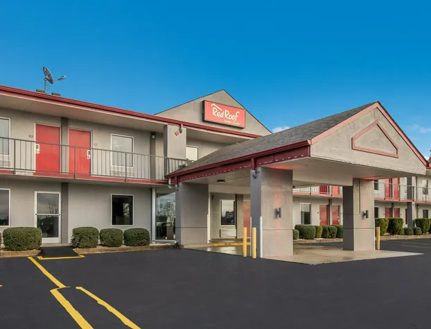 Red Roof Inn & Suites Jackson, TN hotel detail image 1
