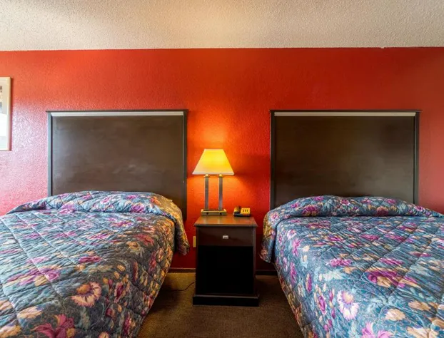 Regency Inn & Suites By OYO Bay City TX hotel detail image 2