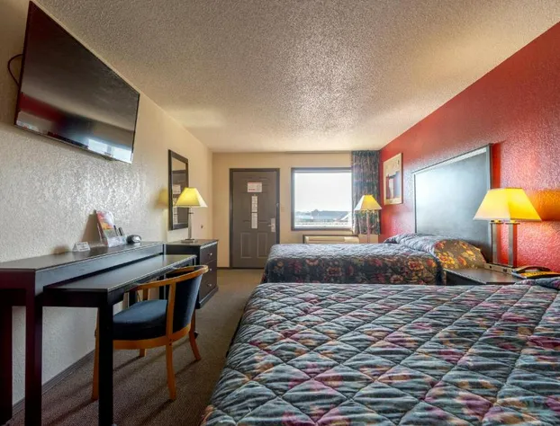 Regency Inn & Suites By OYO Bay City TX hotel detail image 4