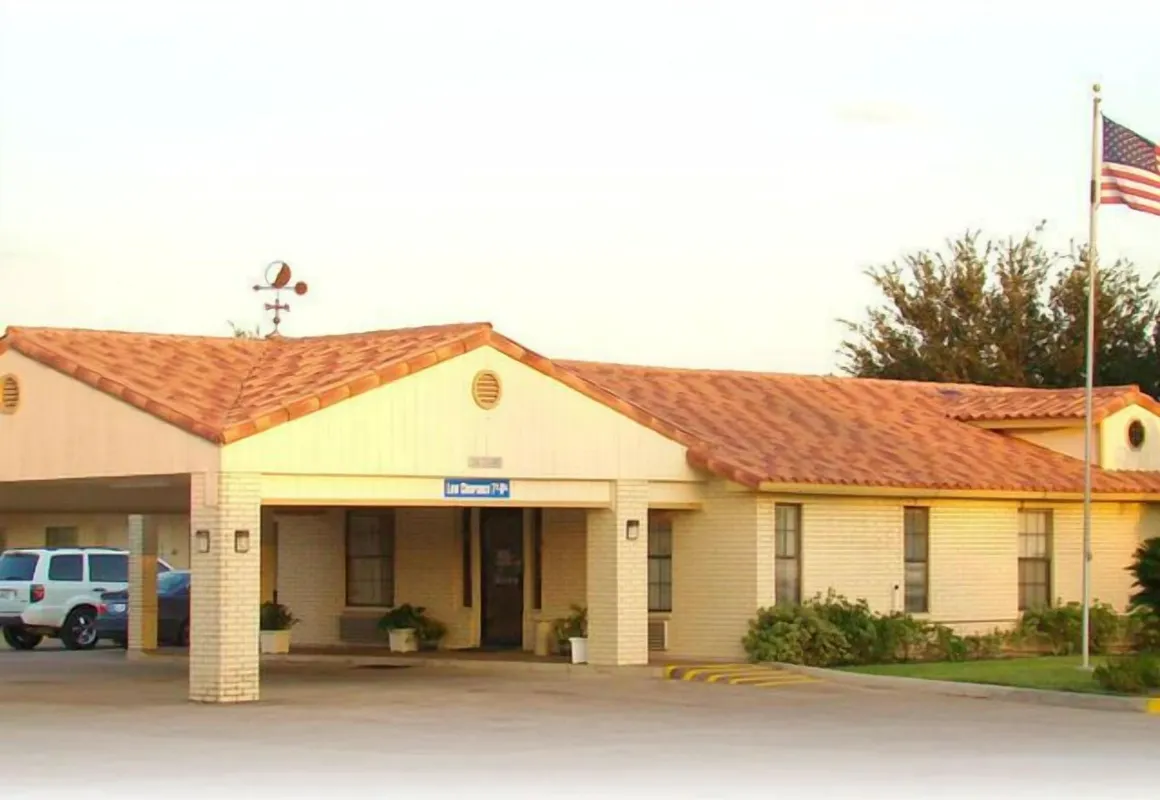 Executive Inn hotel hero