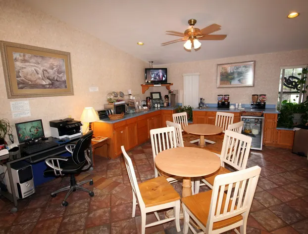 Executive Inn hotel detail image 1