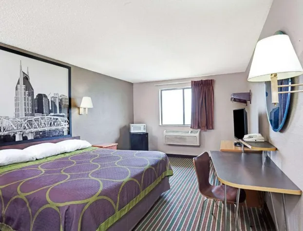 Super 8 by Wyndham Nashville/ Dntn/ Opryland Area hotel detail image 4