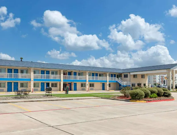 Days Inn by Wyndham Baytown Garth Road I10 East hotel detail image 3