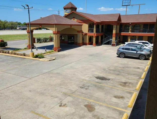 Scottish Inn & Suites hotel detail image 3