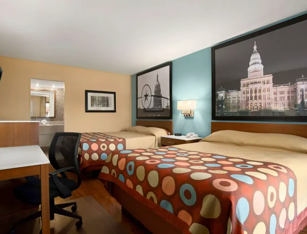 Super 8 by Wyndham Austin Downtown/Capitol Area hotel detail image 4