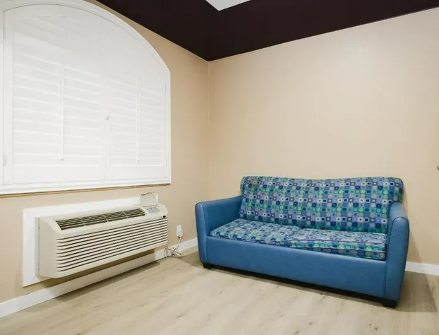 Sapphire Inn & Suites hotel detail image 2