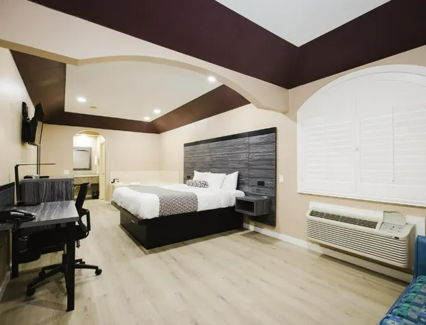 Sapphire Inn & Suites hotel detail image 3