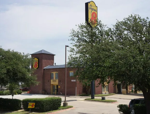 Super 8 by Wyndham Farmers Branch/North Dallas hotel detail image 2
