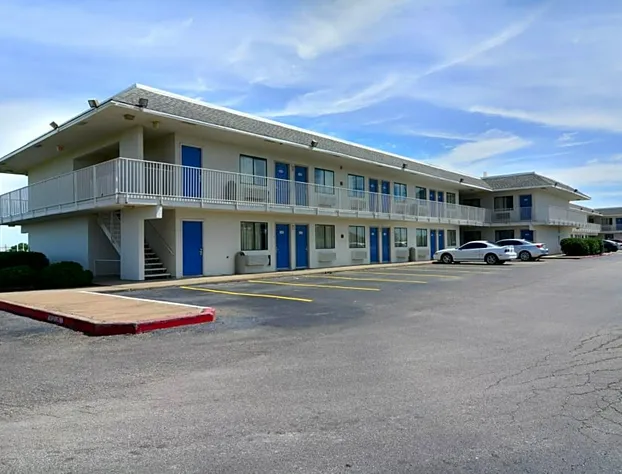 Motel 6 Galveston, TX hotel detail image 1