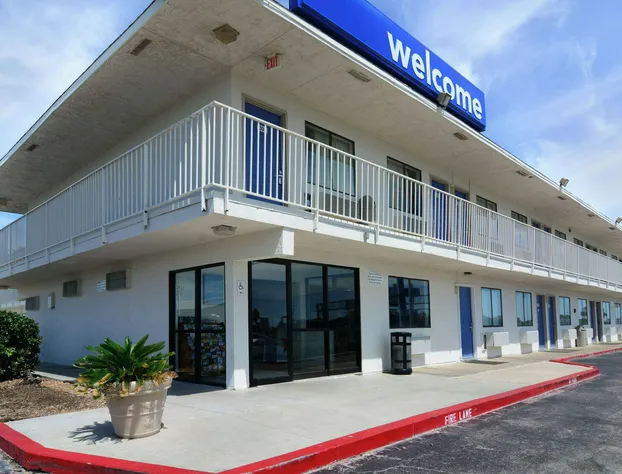 Motel 6 Galveston, TX hotel detail image 2