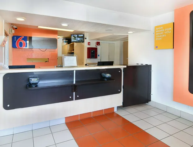 Motel 6 Galveston, TX hotel detail image 4