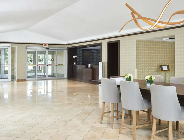 DoubleTree by Hilton Dallas - Market Center hotel detail image 3