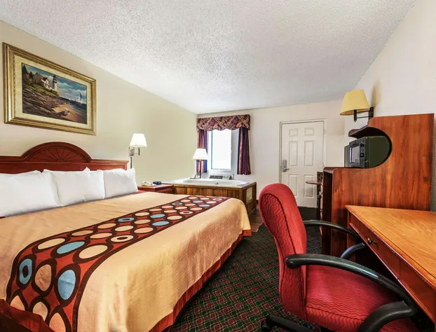 Super 8 by Wyndham Eastland hotel detail image 4