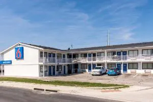 Motel 6 Fort Worth, TX - North hotel hero