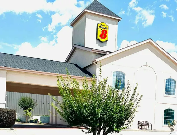 Super 8 by Wyndham Montgomery/ Lake Conroe hotel detail image 1