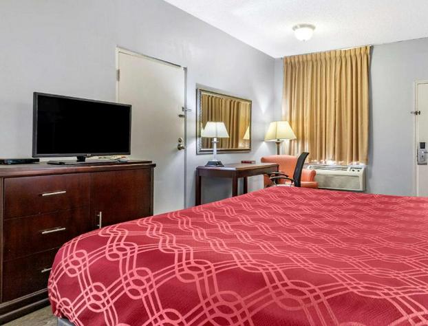 Econo Lodge Junction hotel detail image 1