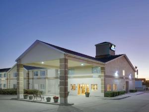 Days Inn by Wyndham Mesquite Rodeo TX hotel detail image 1