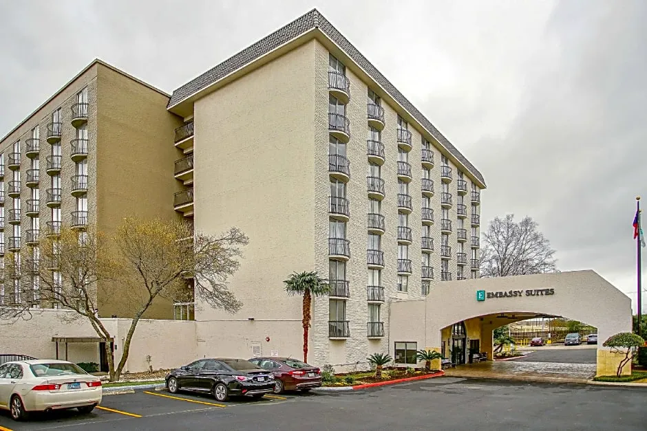 Embassy Suites By Hilton Hotel San Antonio-Northwest/I-10 hotel hero