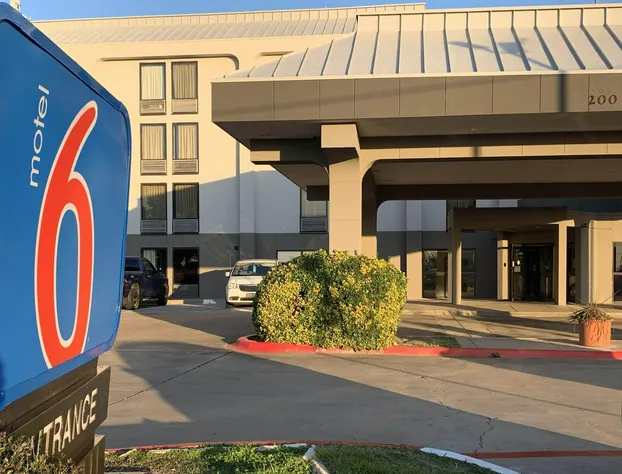 Motel 6 Lewisville, TX - Medical City hotel detail image 2