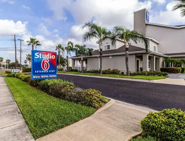 Studio 6 Mcallen, TX hotel detail image 2